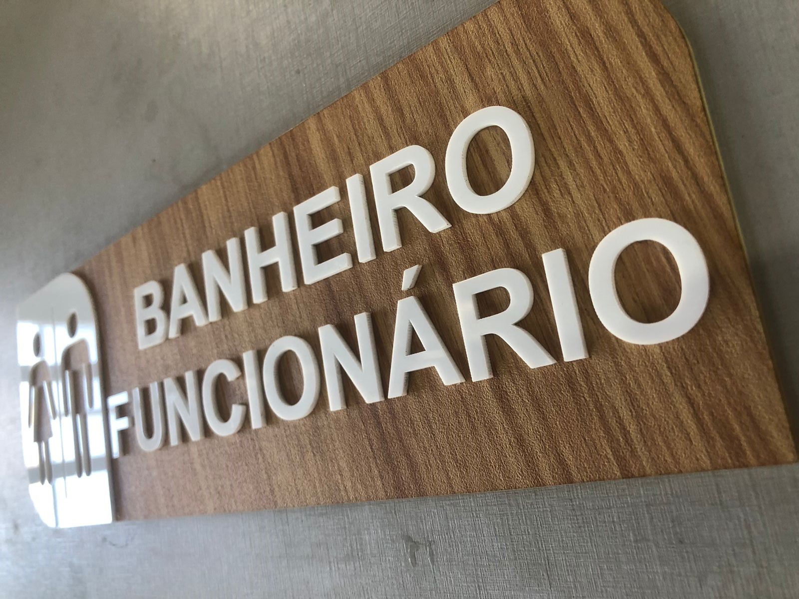 Placa de Porta Premium em Alto Relevo 3D – Identificação de Ambiente - Placas de Porta - Imagem 5